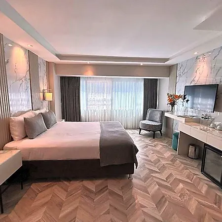 The Roomy Nisantasi 3*