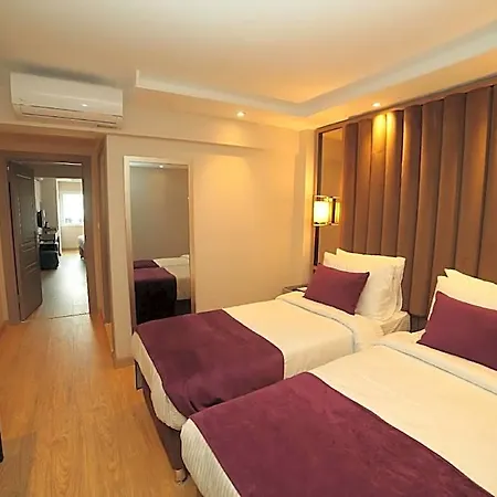 Hotel The Roomy Nisantasi 3*