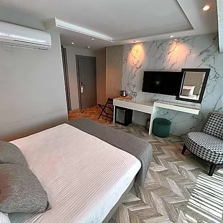 Hotel The Roomy Nisantasi 3*