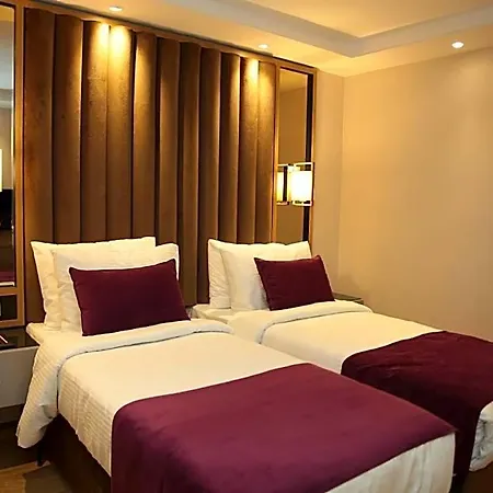 Hotel The Roomy Nisantasi 3*