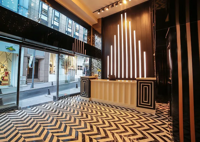 The Roomy Nisantasi Hotel