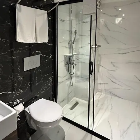The Roomy Nisantasi מלון 3*