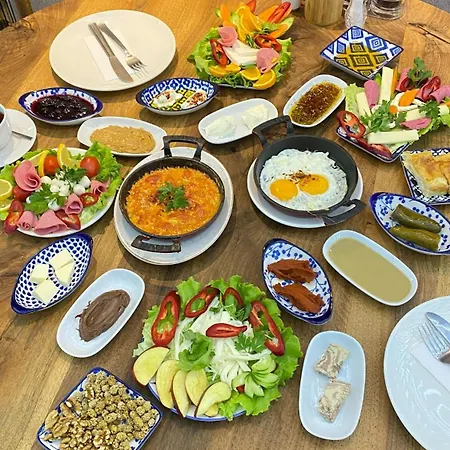 The Roomy Nisantasi מלון 3*